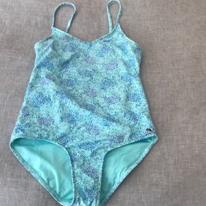 Green Blue Vineyard Vines Turtle Swimsuit Size M NWOT